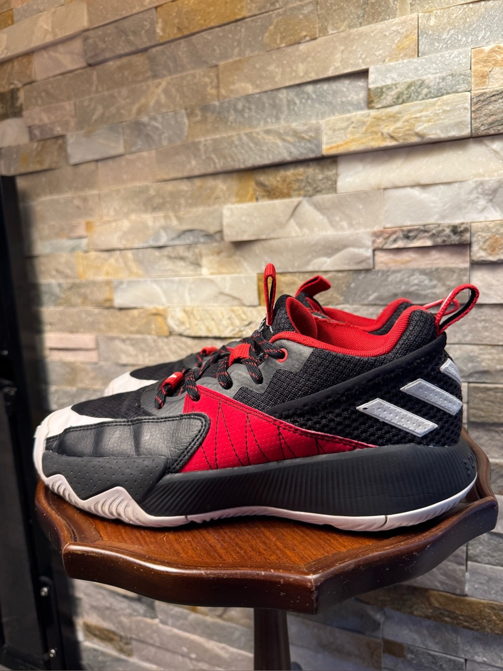 Men Sz 8.5 Adidas Dame Certified EXTPLY 2.0 Trail Blazers Away Red Black Shoes